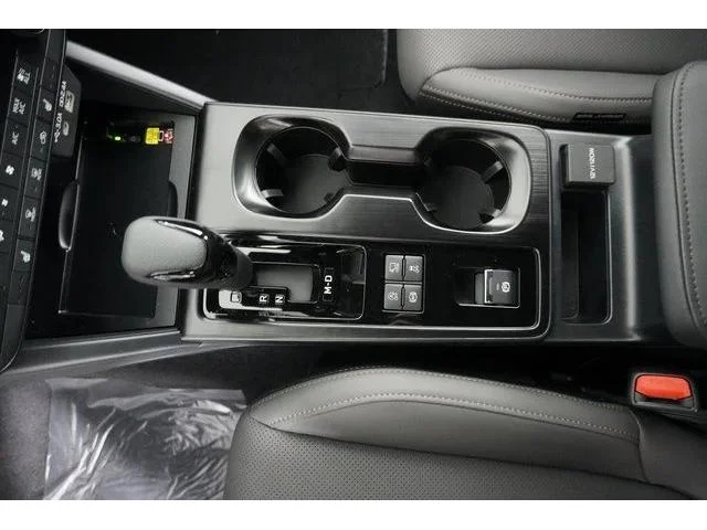 New 2026 CRYSTAL BLACK SILICA Subaru Limited XT image 20