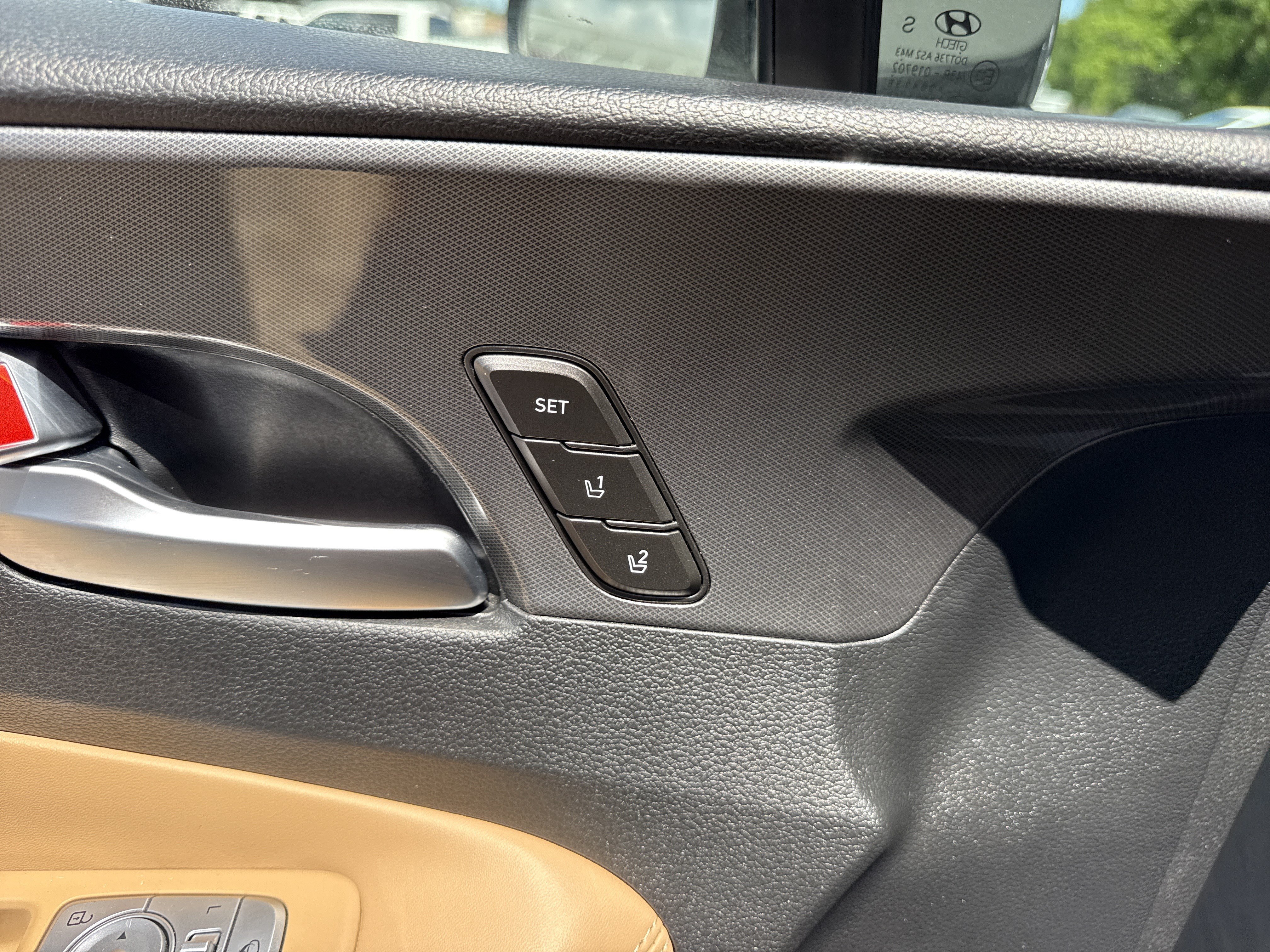 Used 2023 Hampton Gray Hyundai Calligraphy image 13