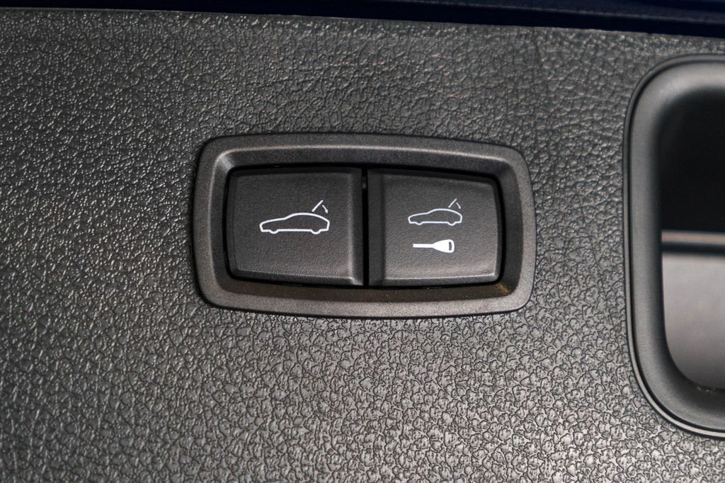 Used 2026 Blue Porsche Base image 41