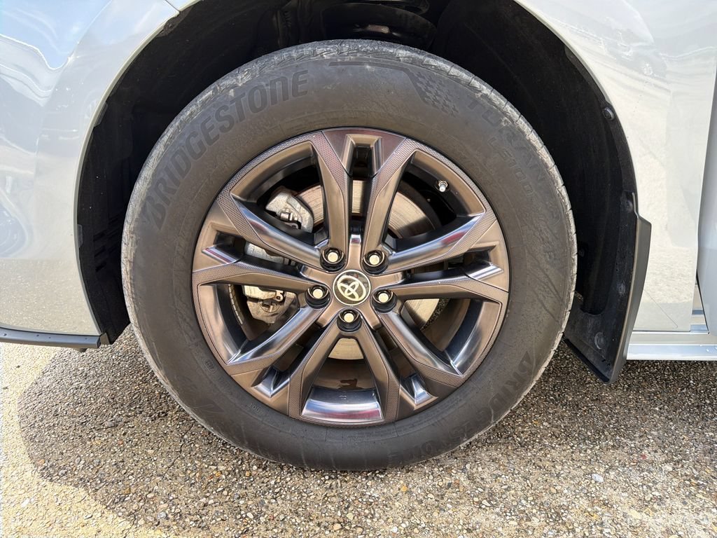 2024 Toyota Sienna Woodland Edition - Photo 29