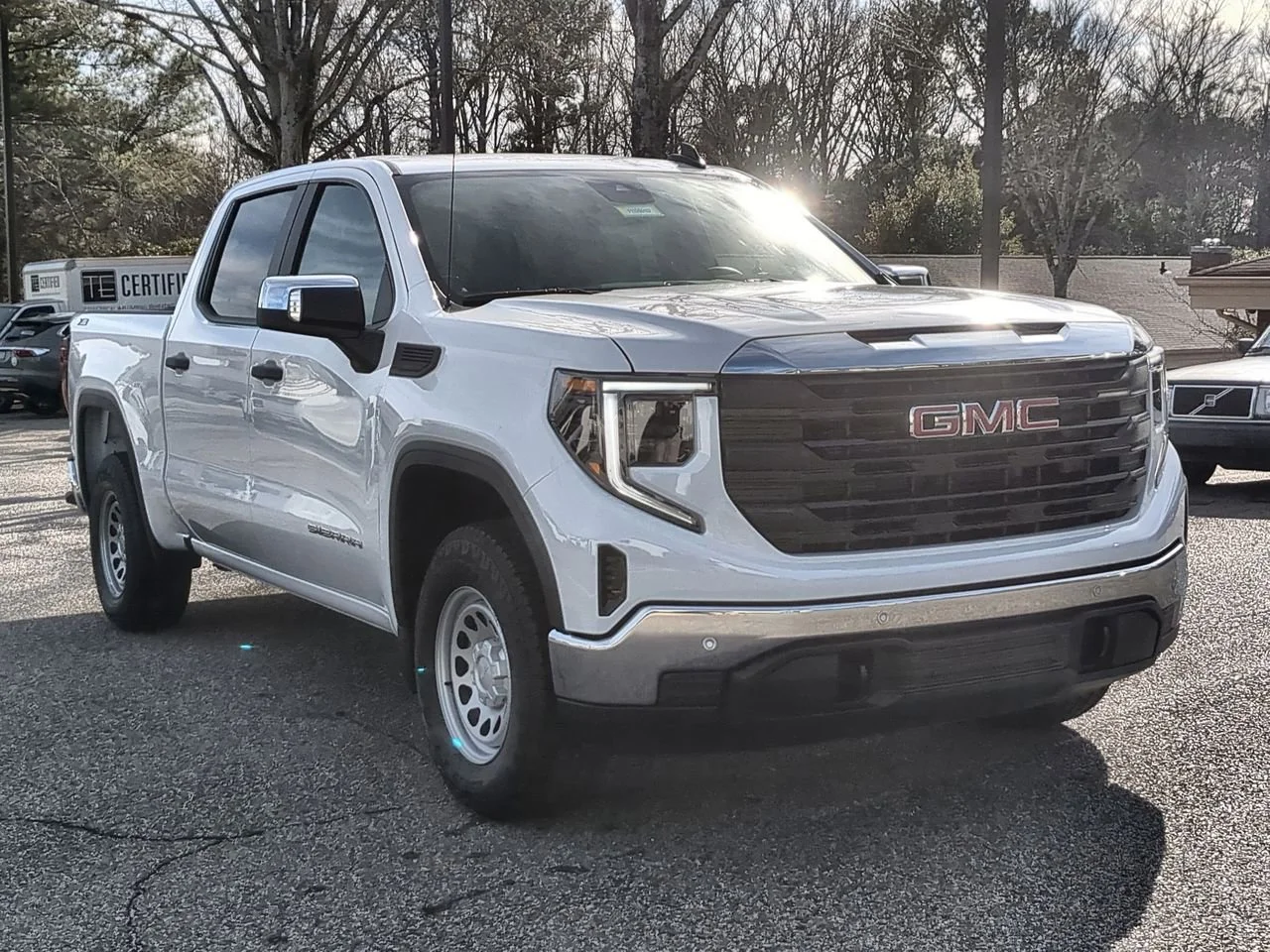 New 2026 Summit White GMC Pro image 2