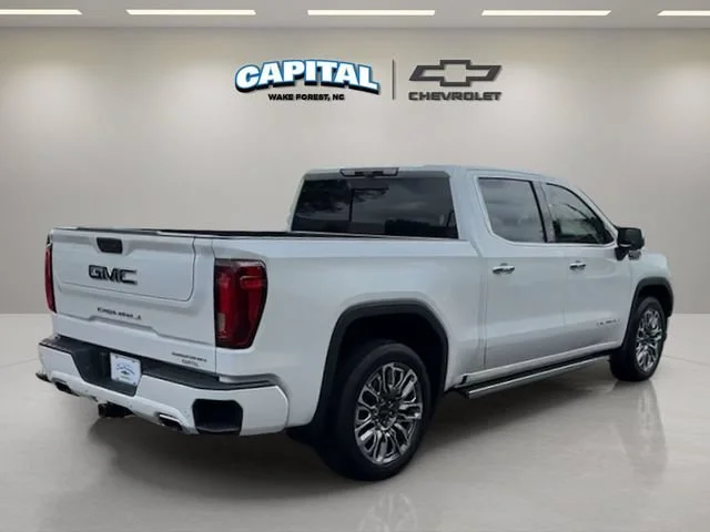 Used 2023 White Frost Tricoat GMC Denali Ultimate image 5