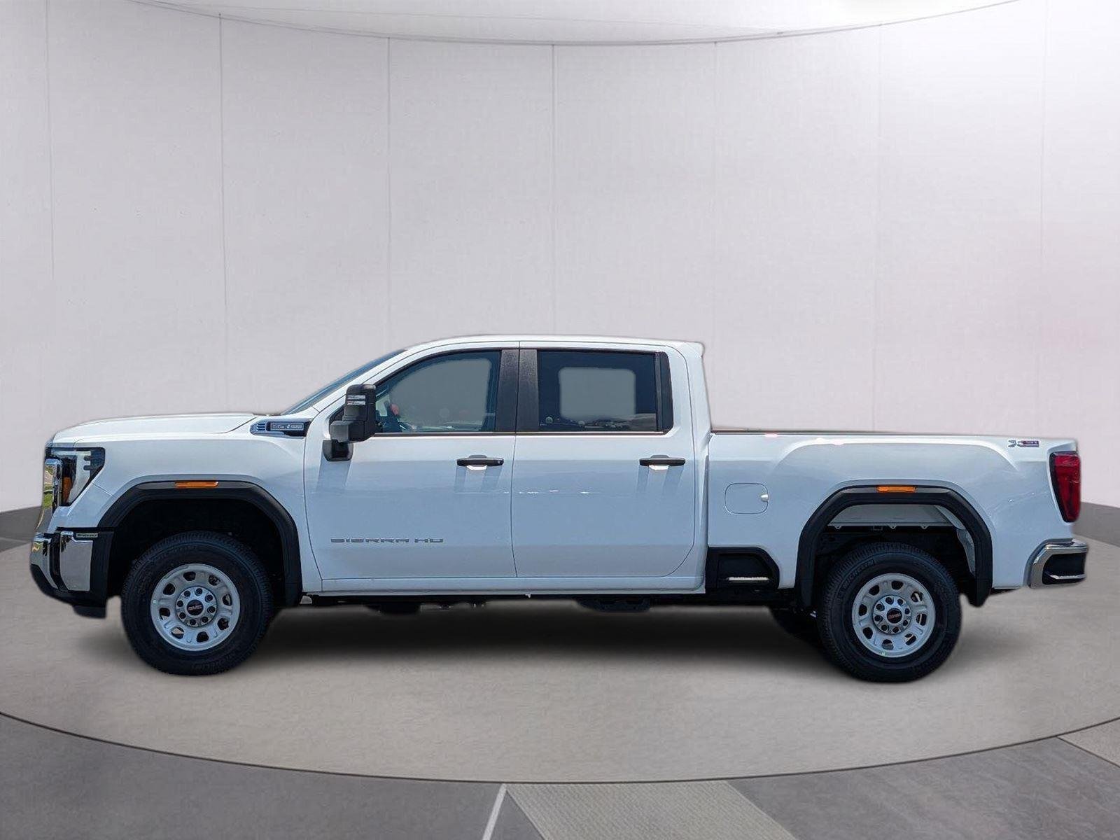 New 2026 Summit White GMC Pro image 2