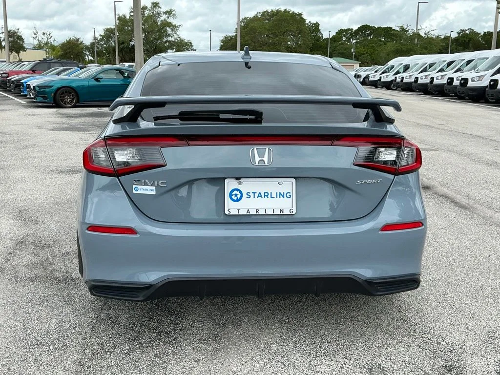 Used 2023  Honda Sport image 9