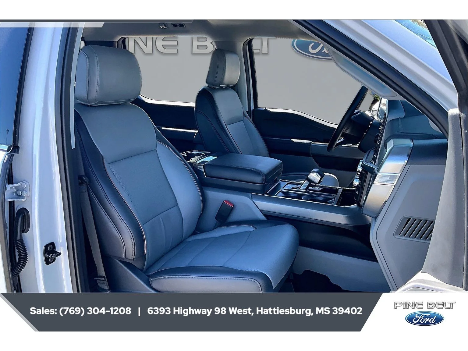 Used 2025 Space White Metallic Ford LARIAT image 6