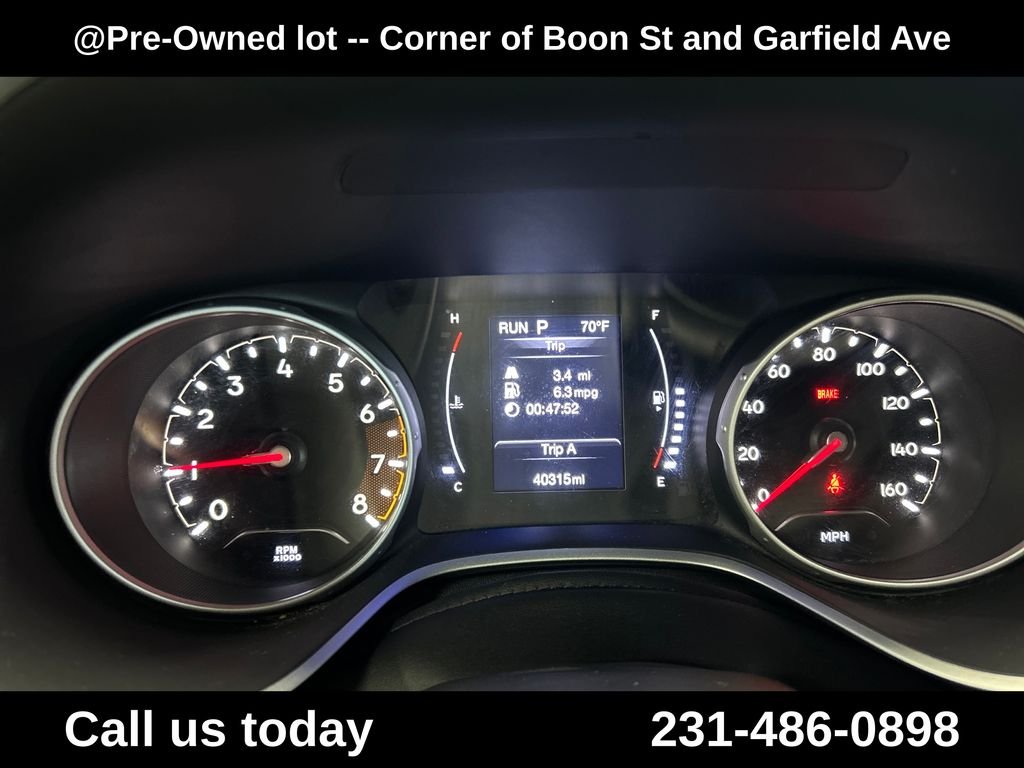 Used 2020 Red Jeep Latitude image 21