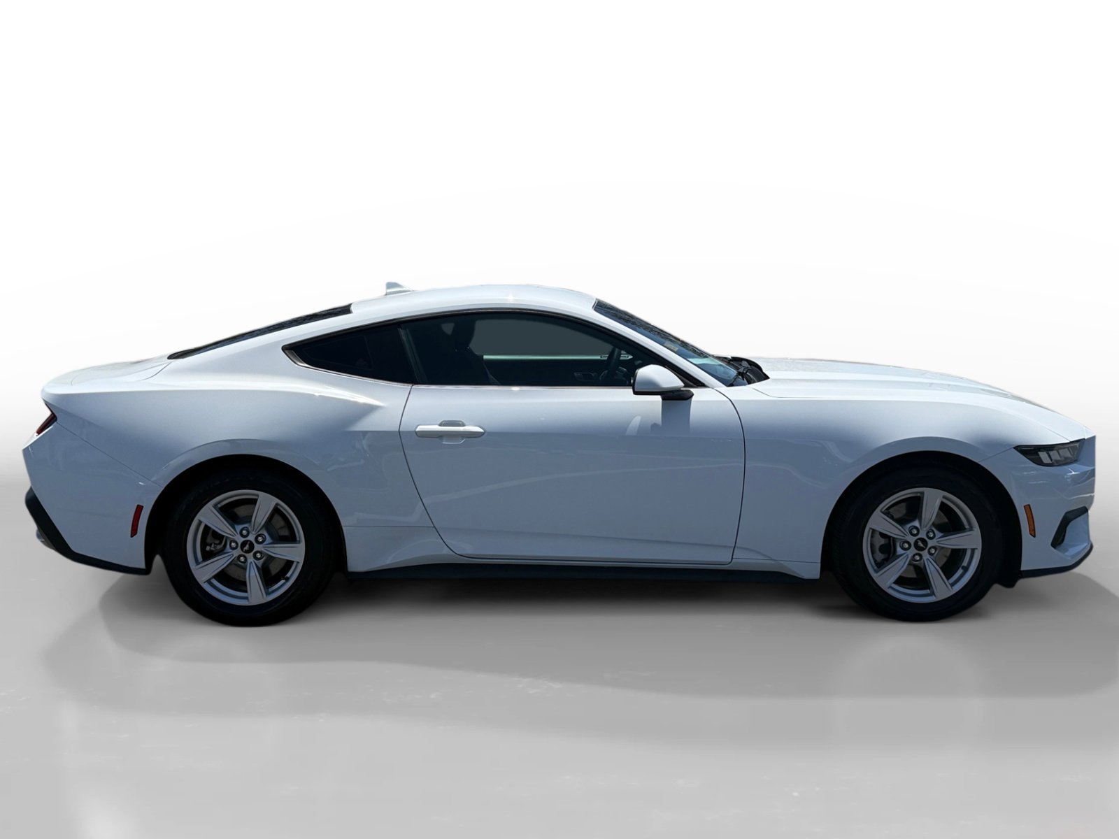 Used 2024 Oxford White Ford EcoBoost image 6