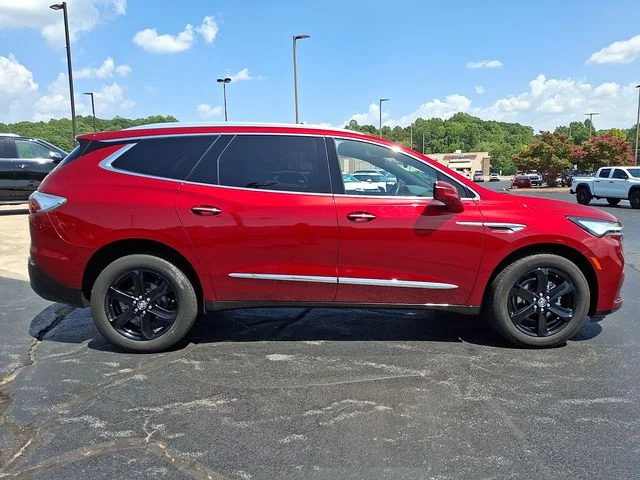 Used 2023 Red Buick Essence image 7
