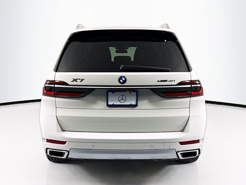 Used 2024 Alpine White BMW xDrive40i image 6