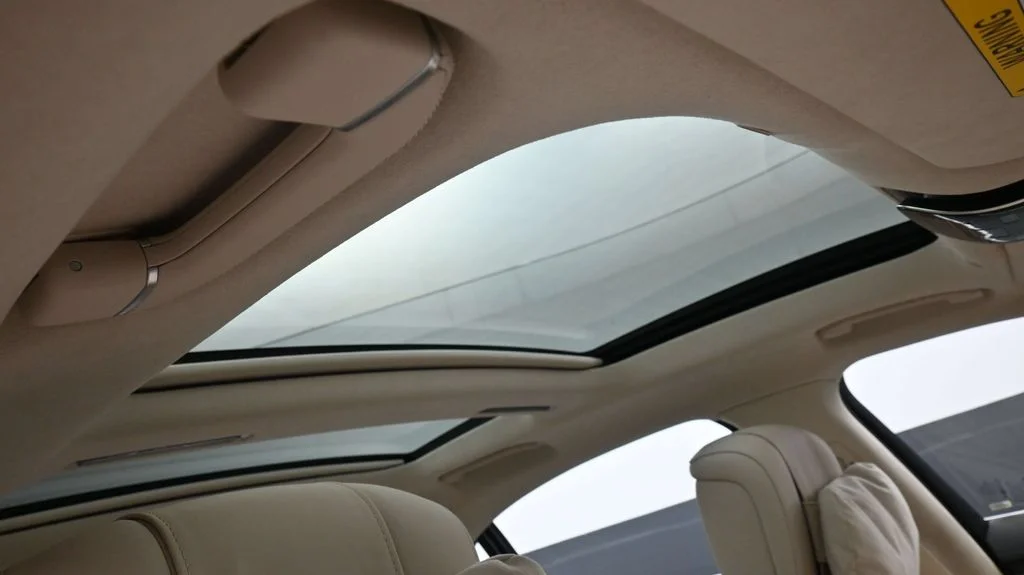 Used 2025 Blue Mercedes-Benz S 580 image 19