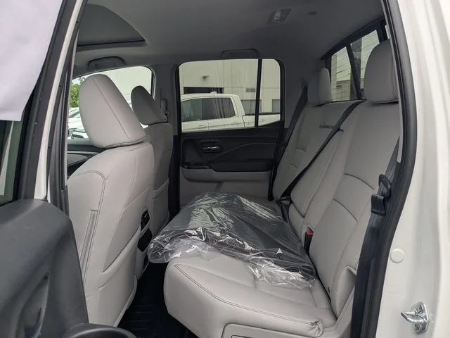 New 2026 Platinum White Pearl Honda RTL image 11