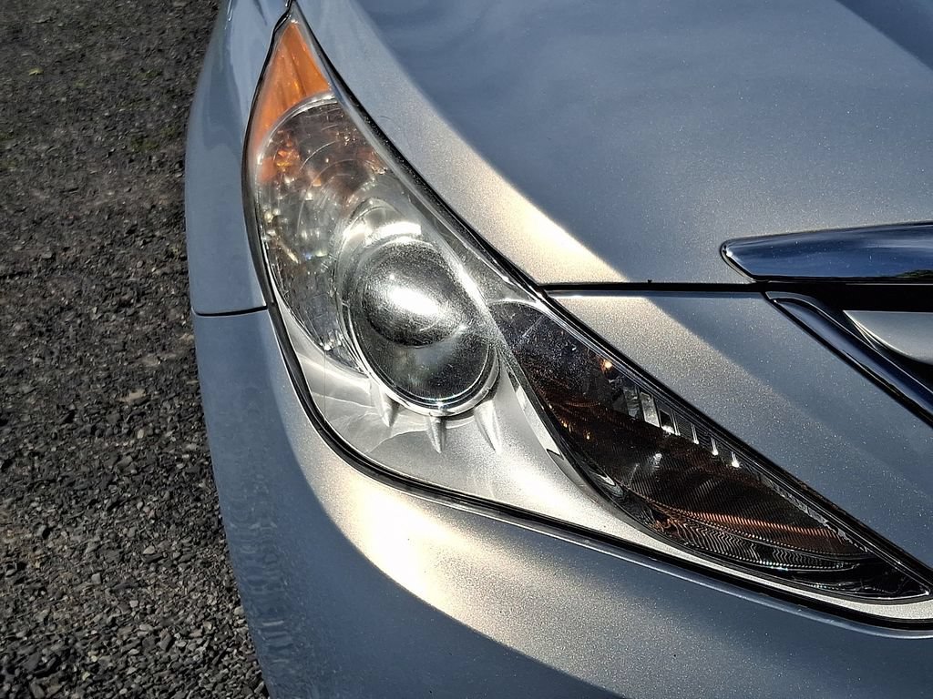Used 2013 Blue Hyundai GLS image 10