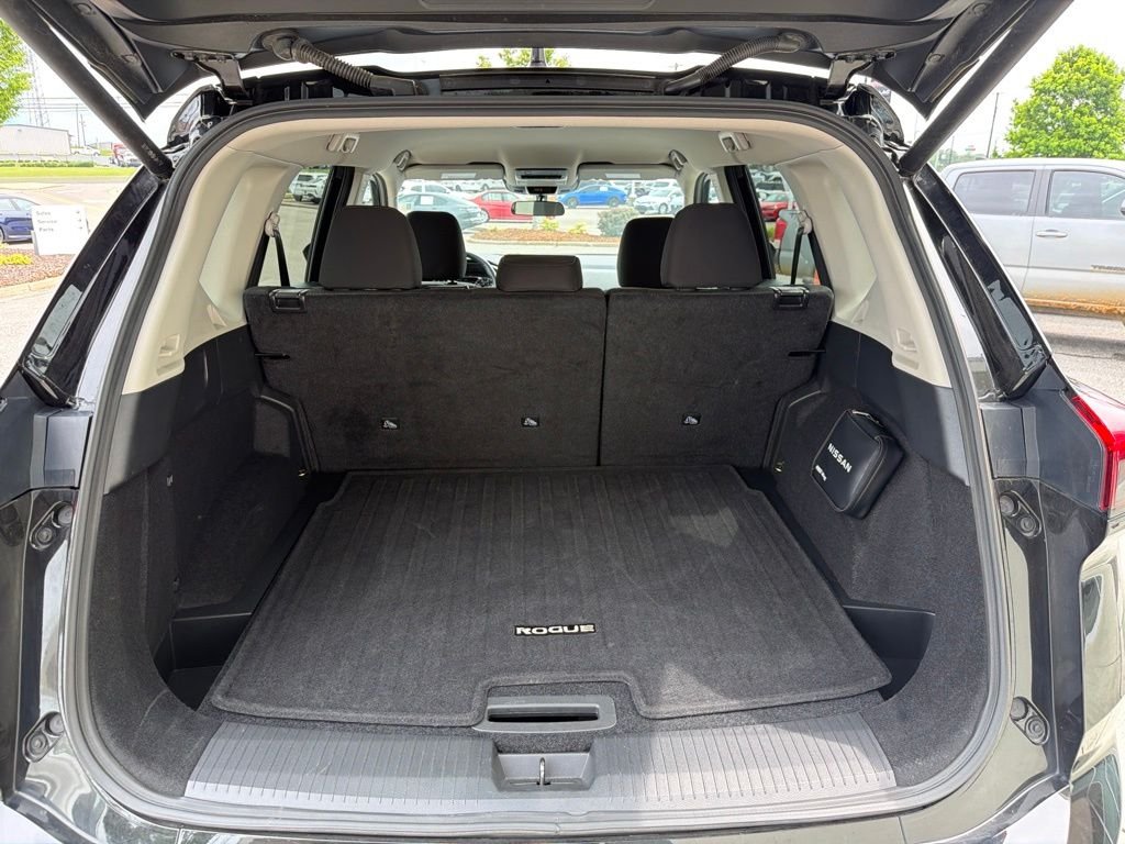 Used 2025 Black Nissan SV image 16