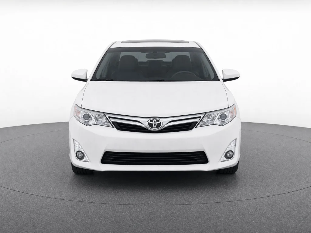 Used 2012 Super White Toyota XLE image 2