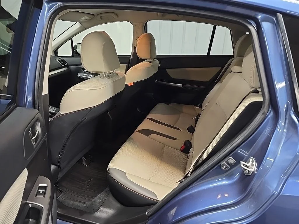 Used 2016 Blue Subaru 2.0i Premium image 30