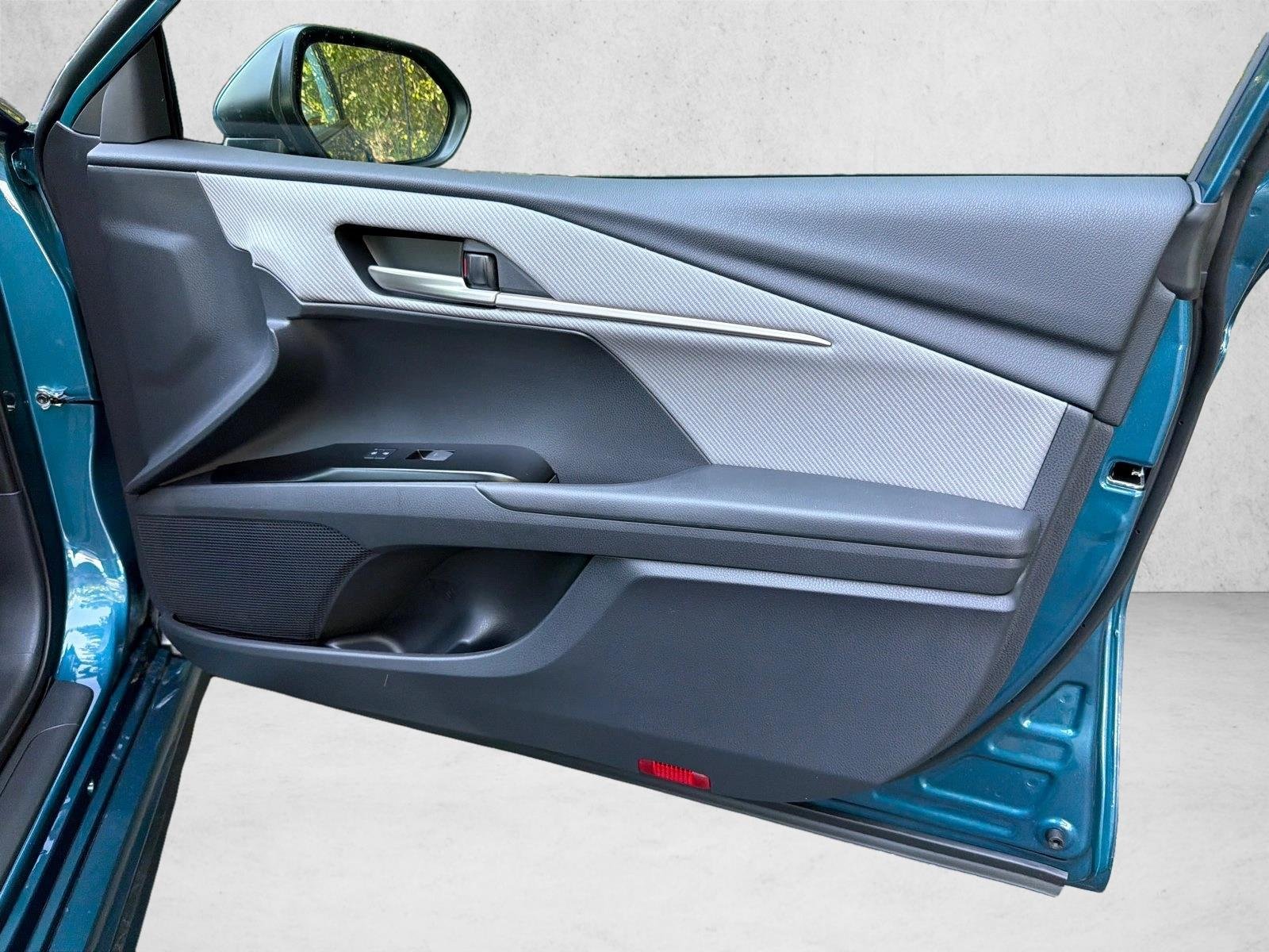 New 2026 Ocean Gem Toyota SE image 14
