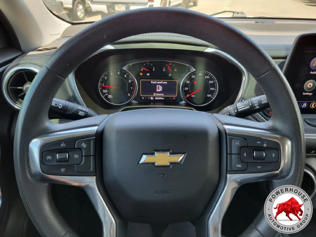 Used 2024 White Chevrolet LT image 33