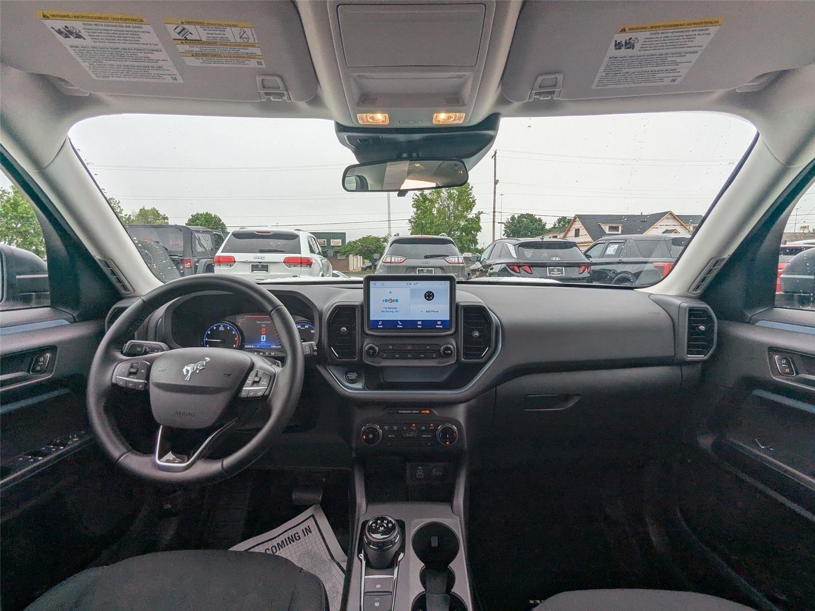 Used 2023 Oxford White Ford Badlands image 26