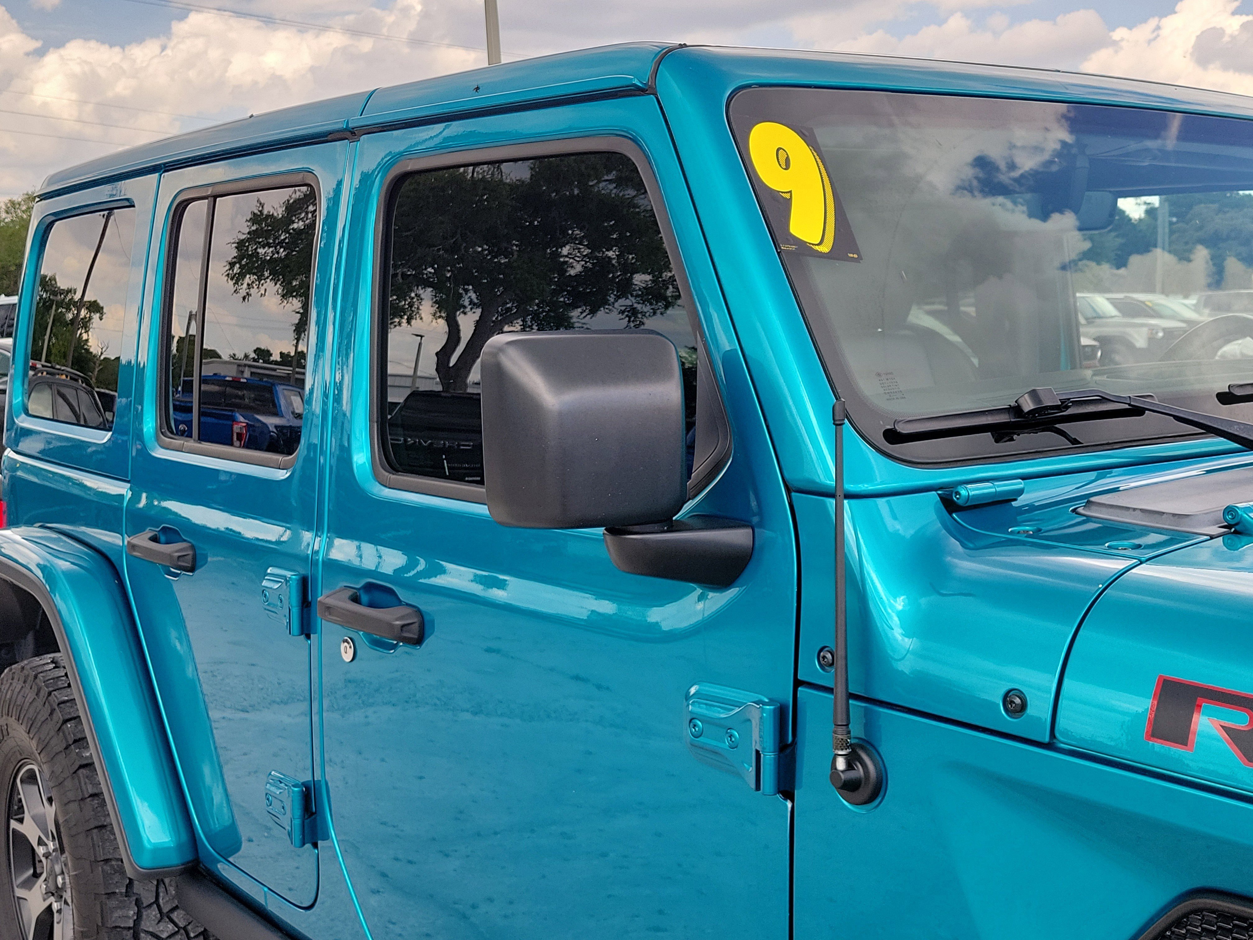 Used 2019 Bikini Pearlcoat Jeep Rubicon image 9