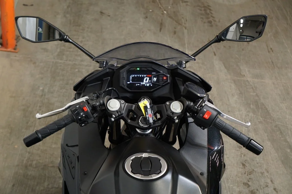 New 2026 Metallic Flat Spark Black/Metallic Spark Black Kawasaki Metallic Flat Spark Black image 6