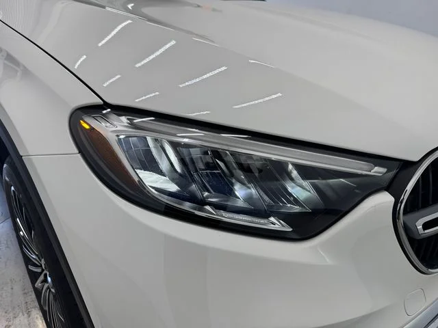 New 2026 Polar White Mercedes-Benz GLC 300 image 33