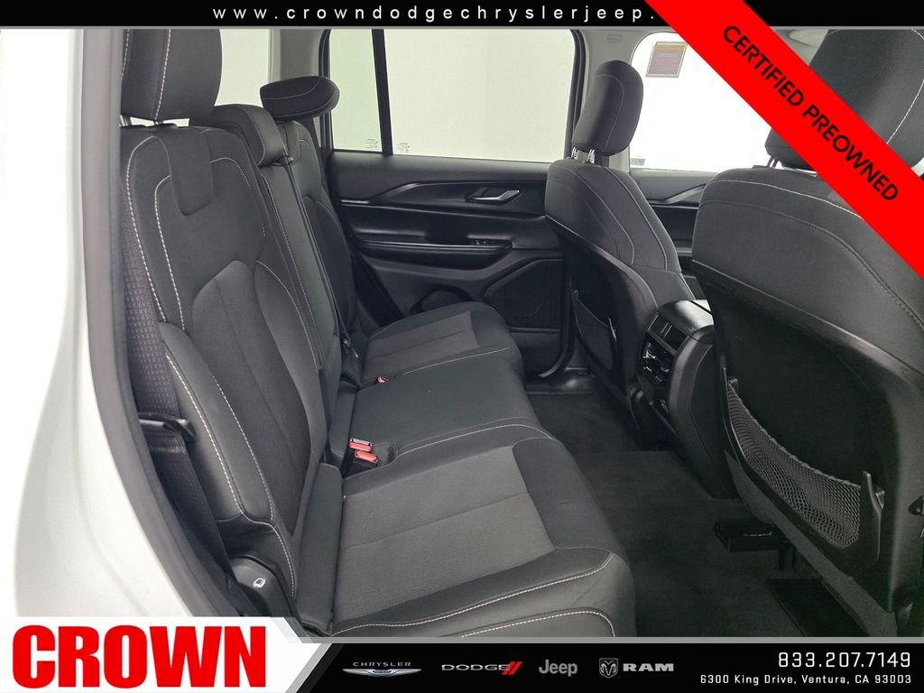 Used 2024 White Jeep Laredo image 14