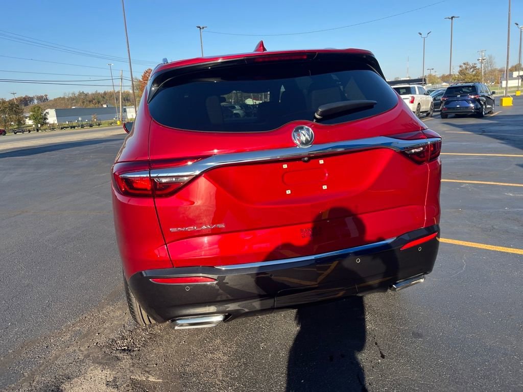 2020 Buick Enclave Essence photo 3