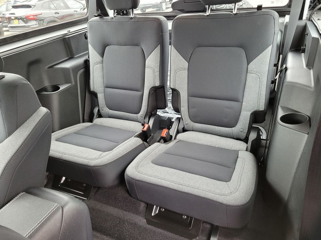 New 2025 Oxford White Ford Base image 7
