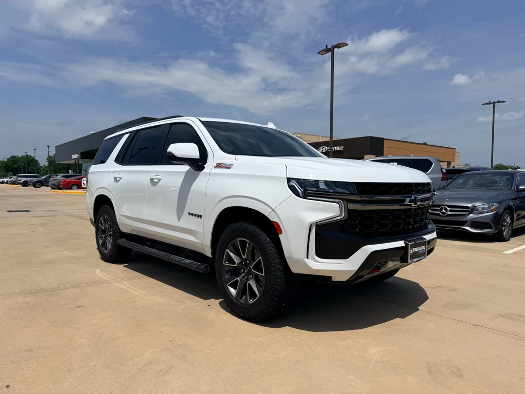 Used 2022 Summit White Chevrolet Z71 image 5
