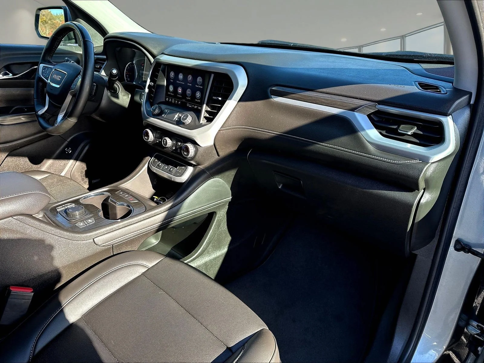 Used 2023 Sterling Metallic GMC SLT image 29