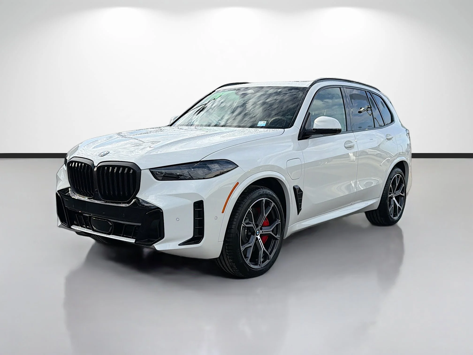 New 2026 Alpine White BMW xDrive50e image 7