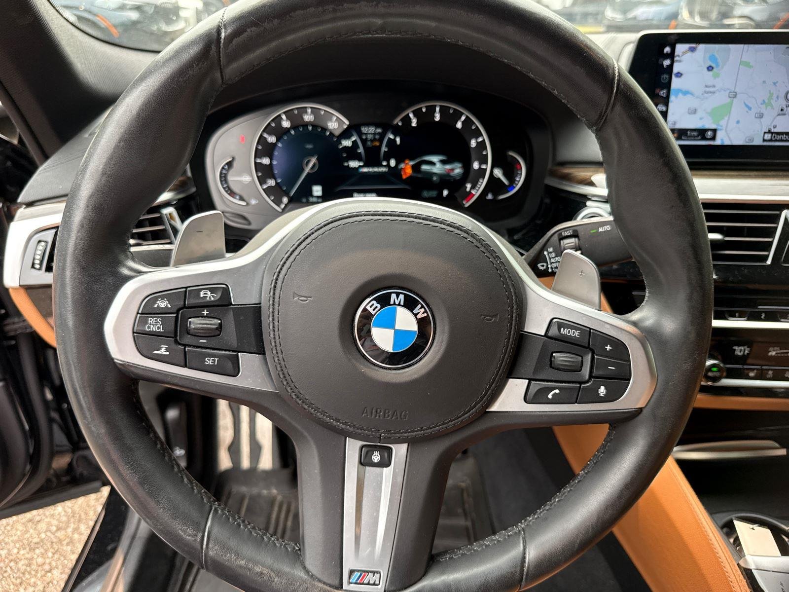 Used 2018 Black Sapphire Metallic BMW M550i xDrive image 13