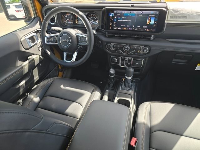New 2026 Goldilocks Exterior Paint Jeep Sahara image 37