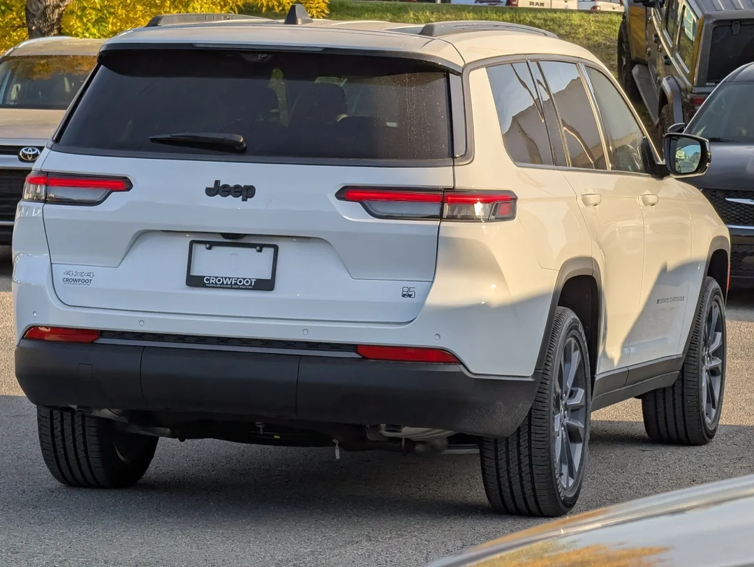 New 2026 White Jeep 85th Anniversary - - 4x4 - 324HP Turbo Hurricane I4 - 3rd Row Seating - Blind Spot Monitor & More! image 8