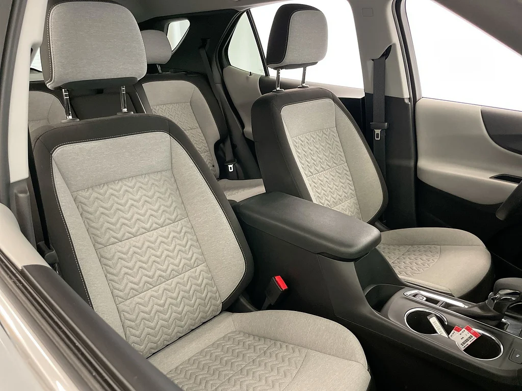Used 2024 Sterling Gray Metallic Chevrolet LT image 27