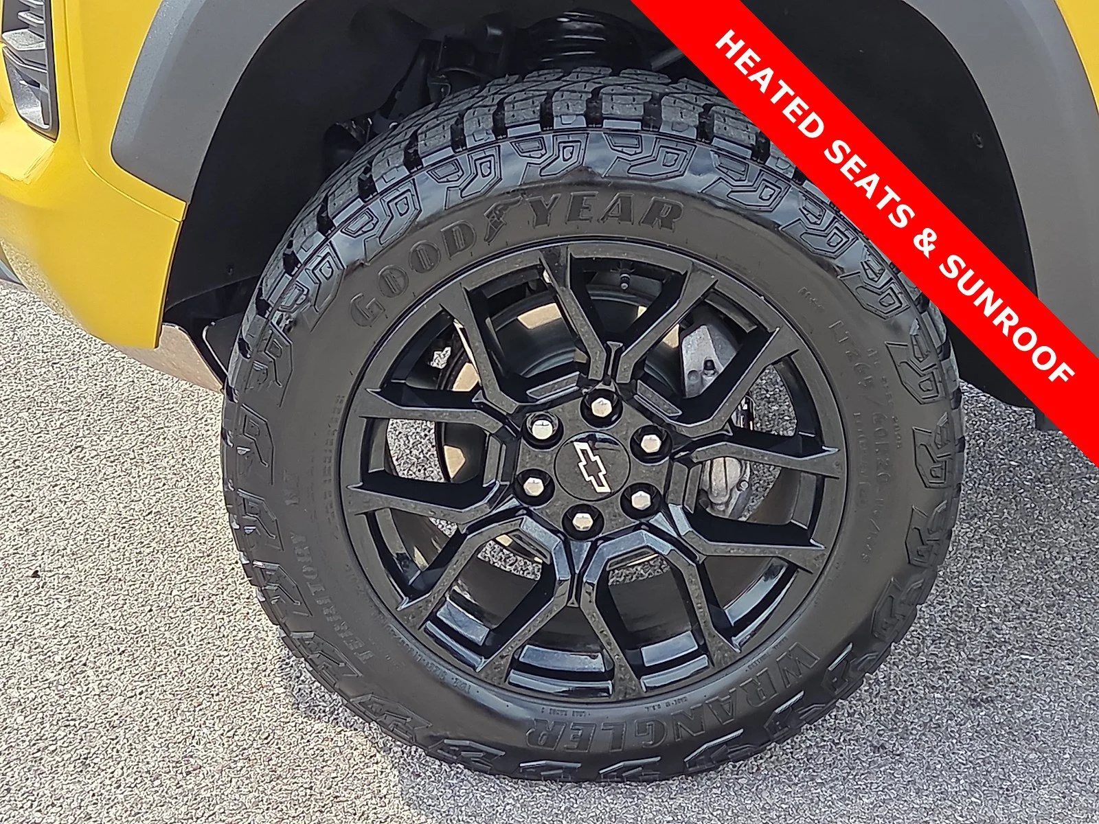 Used 2024 Nitro Yellow Metallic Chevrolet 4WD Z71 image 7