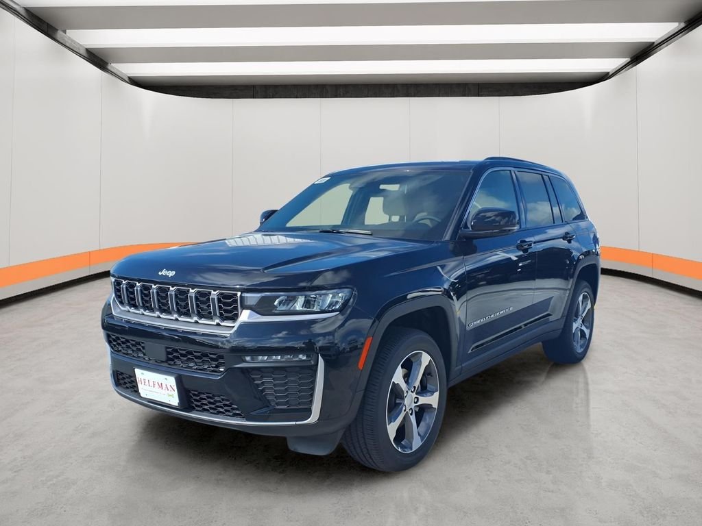 New 2026 Diamond Black Crystal Pearl-Coat Exterior Paint Jeep Limited image 3