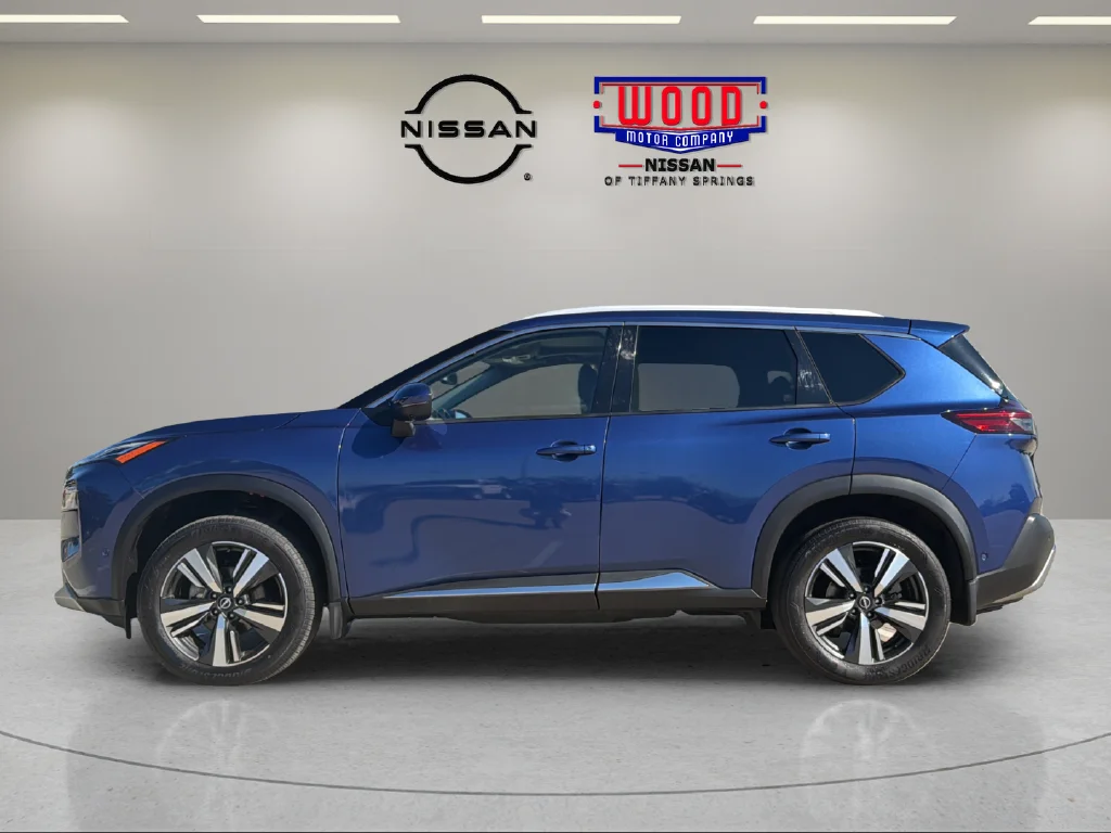 Certified Used 2023 Caspian Blue Metallic Nissan Platinum image 5