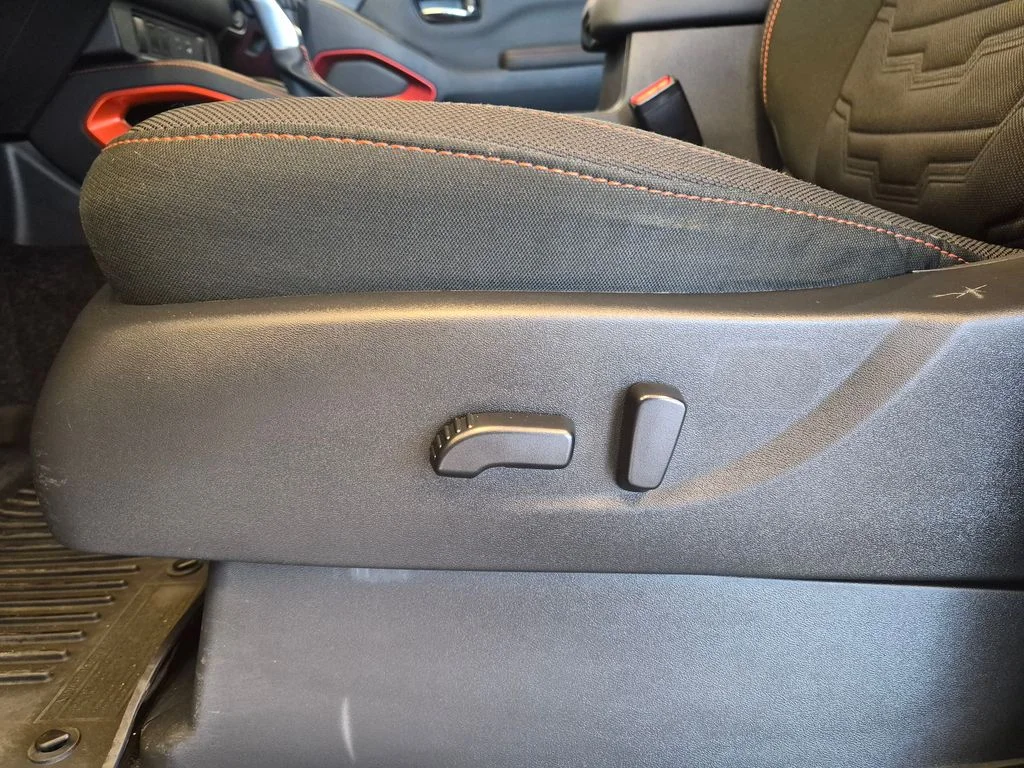 Used 2024 Beige Nissan PRO-4X image 17