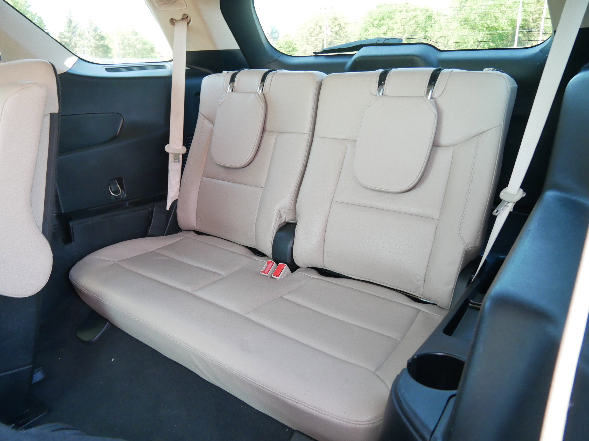 Used 2021 White Ford Limited image 12