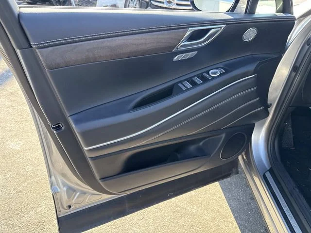 Used 2024 Silver Genesis 2.5T image 18