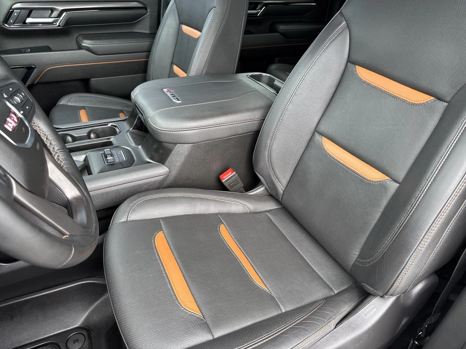 Used 2025 Sterling Metallic GMC AT4 image 11