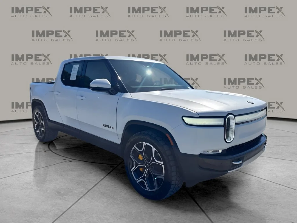Used 2022 White Rivian Adventure image 7
