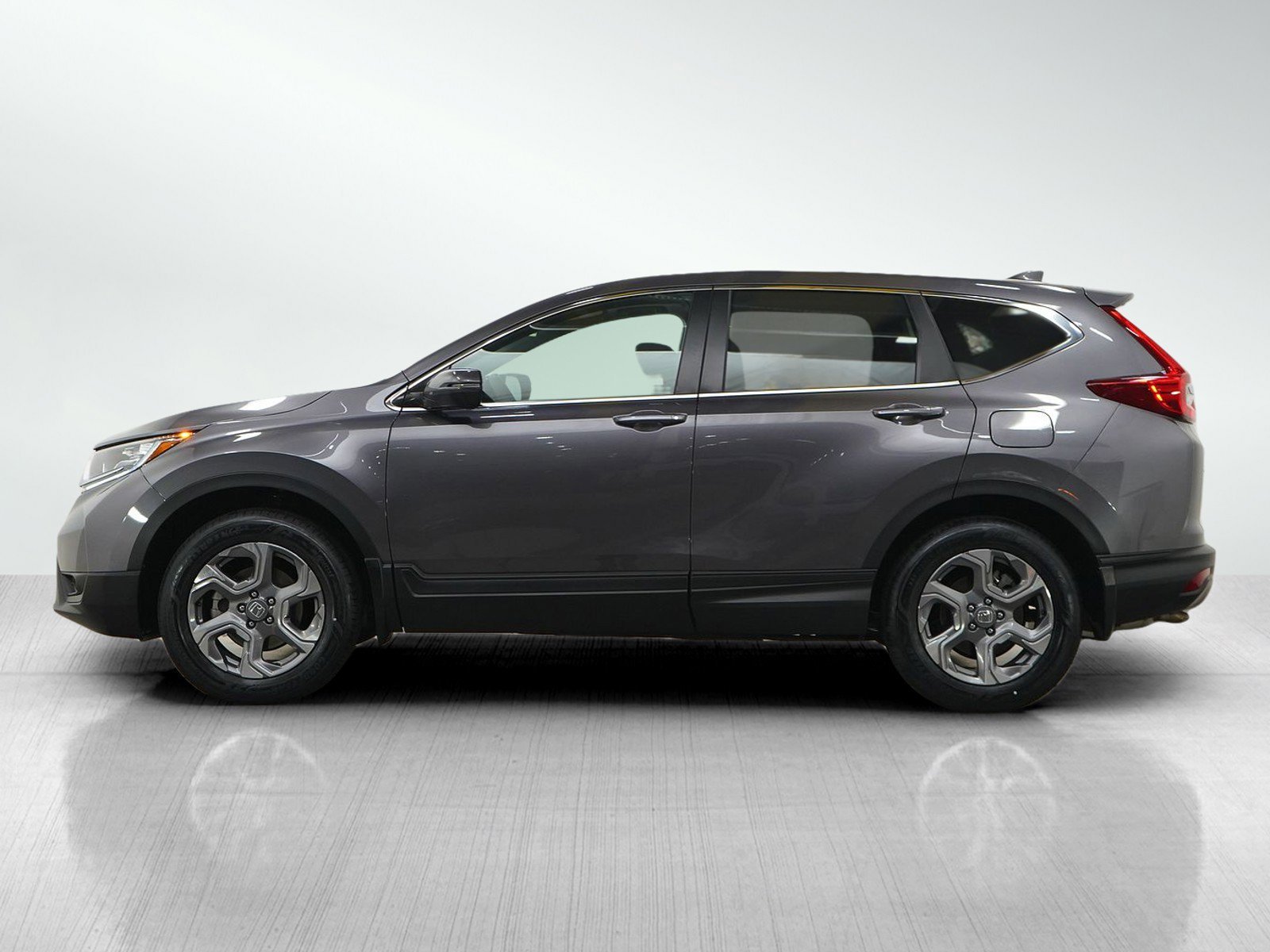 Used 2018 Honda CR-V EX with VIN 7FARW2H53JE022583 for sale in Minneapolis, Minnesota