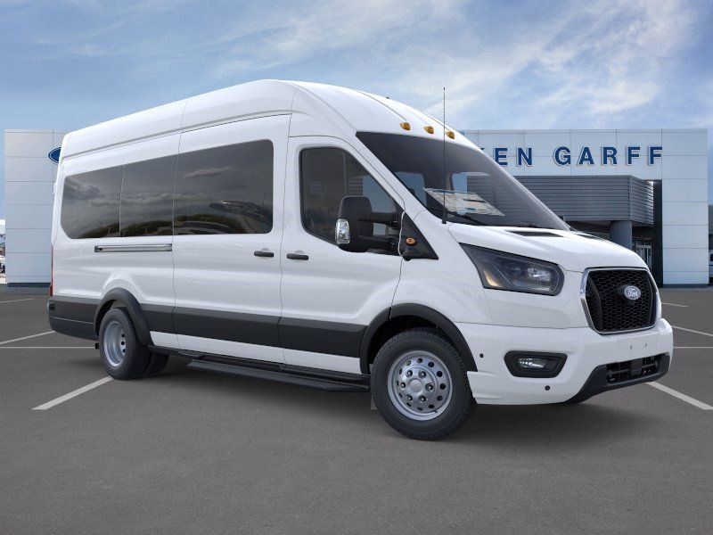 New 2026 Oxford White Ford XLT image 8