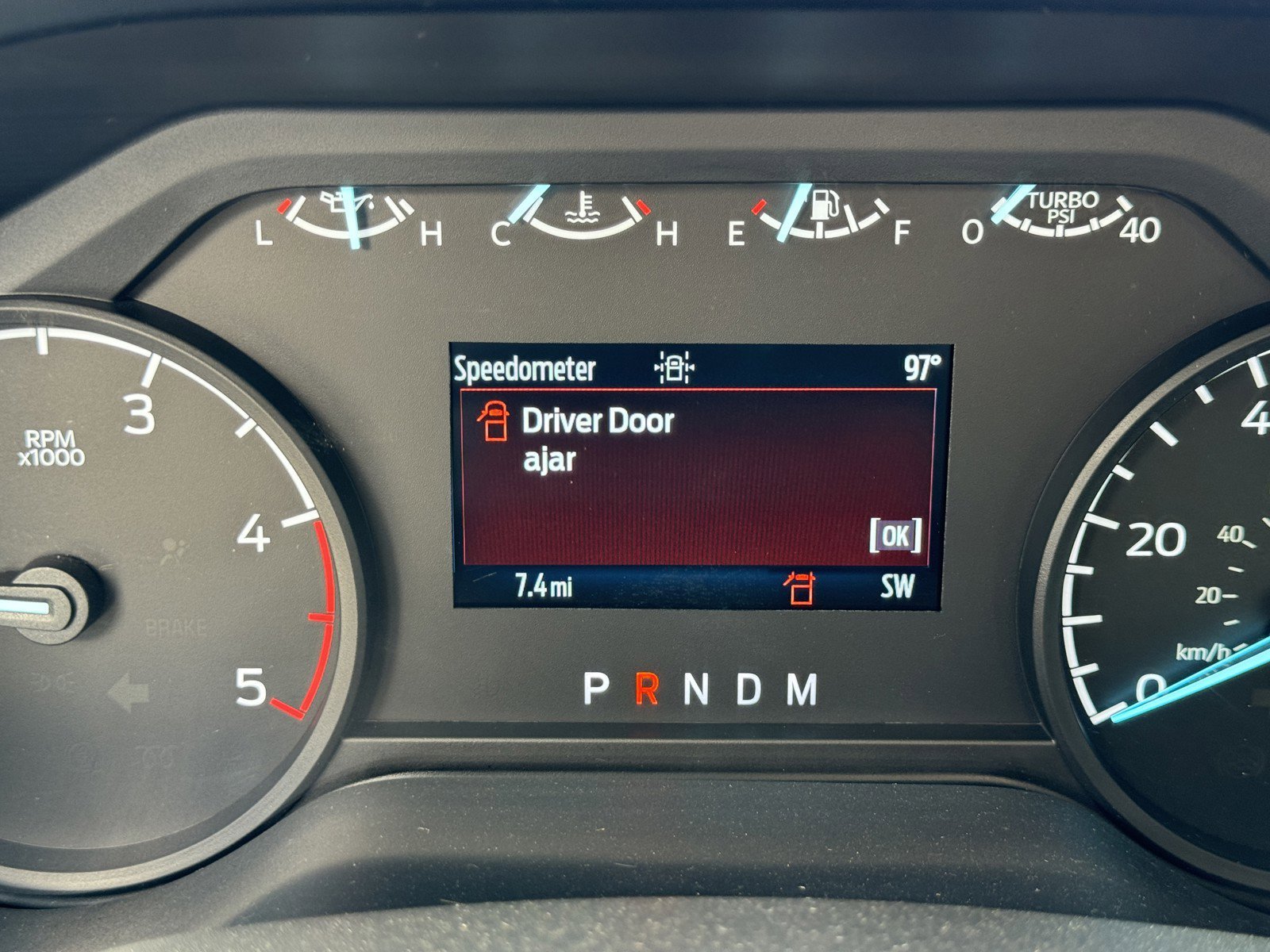 New 2024 Oxford White Ford F-550® XL image 22