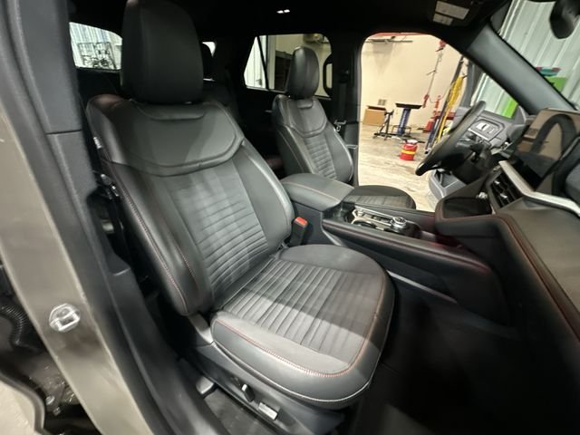 Used 2026 Gray Ford ST-Line image 32
