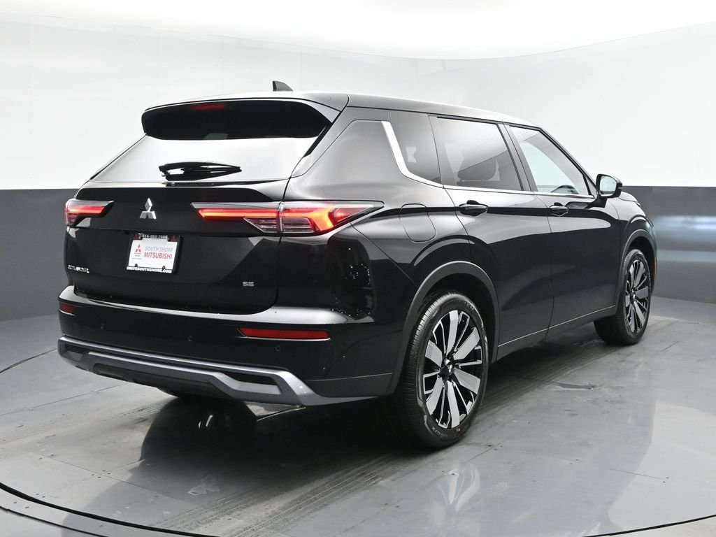 New 2026 Black Mitsubishi SE image 22