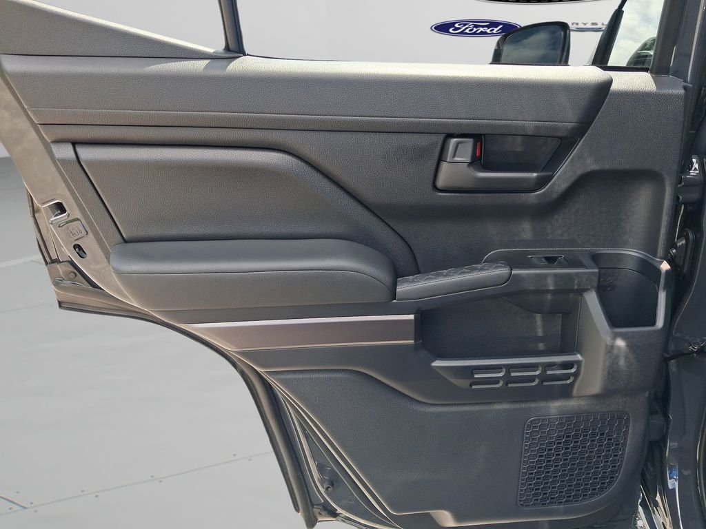 Used 2026  Toyota SR5 image 28