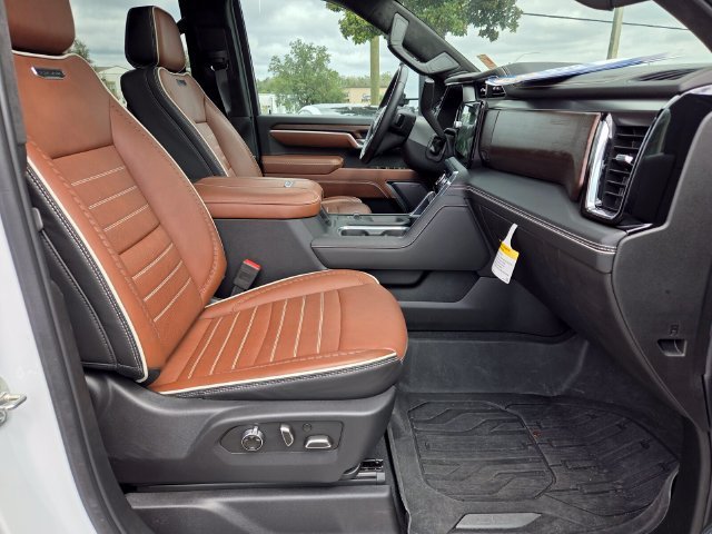 2025 GMC Sierra 3500HD Denali Ultimate - Photo 15